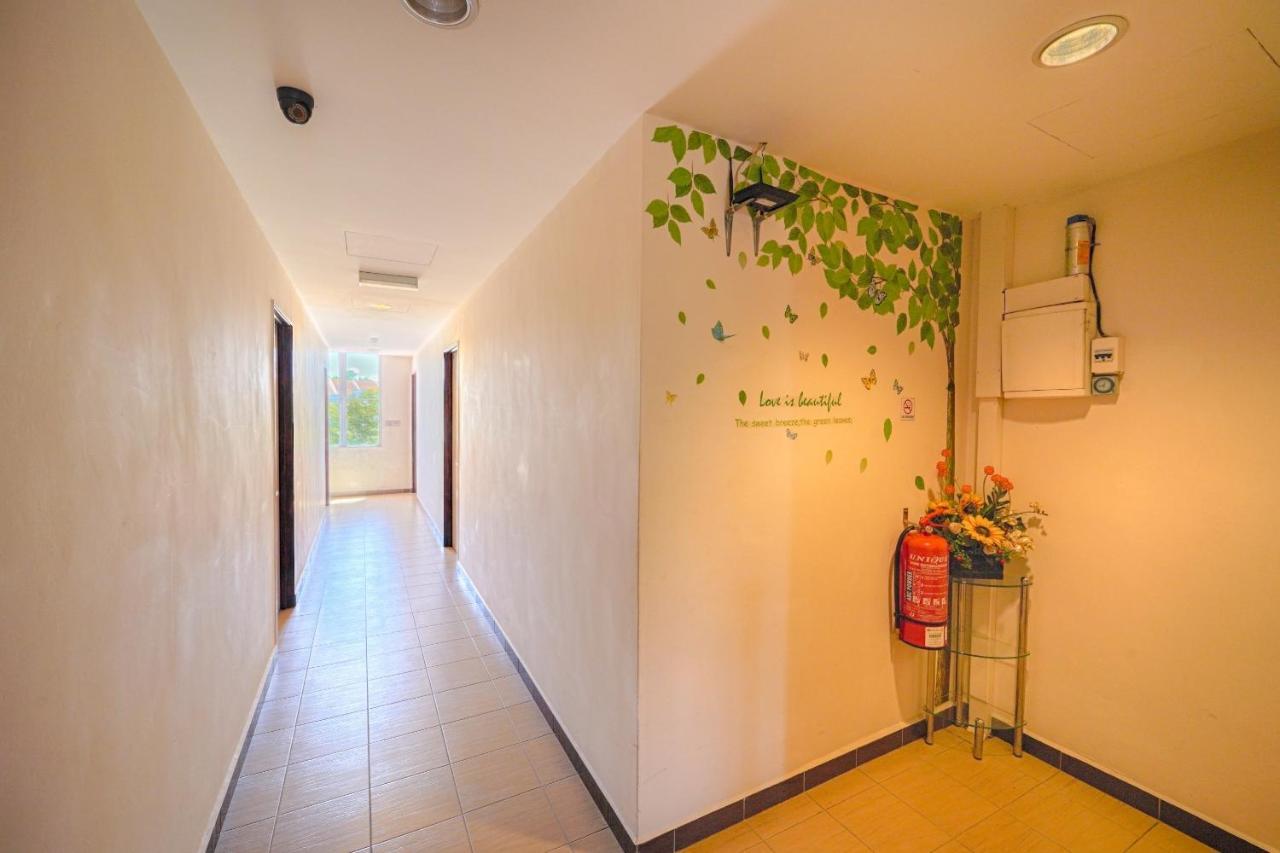 Cmn Hotel & Homestay Сунгай Петани Екстериор снимка