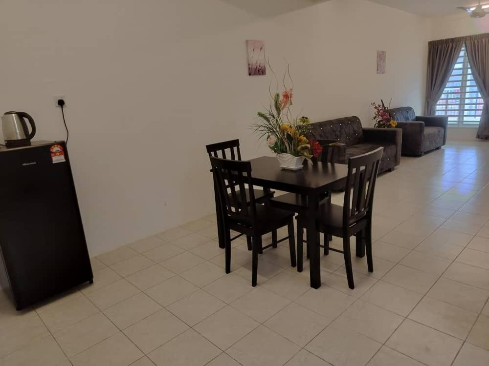Cmn Hotel & Homestay Сунгай Петани Екстериор снимка